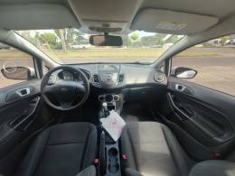 FORD - FIESTA - 2016/2017 - Branca - R$ 47.900,00