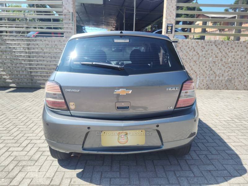 CHEVROLET - AGILE - 2010/2011 - Cinza - R$ 28.900,00
