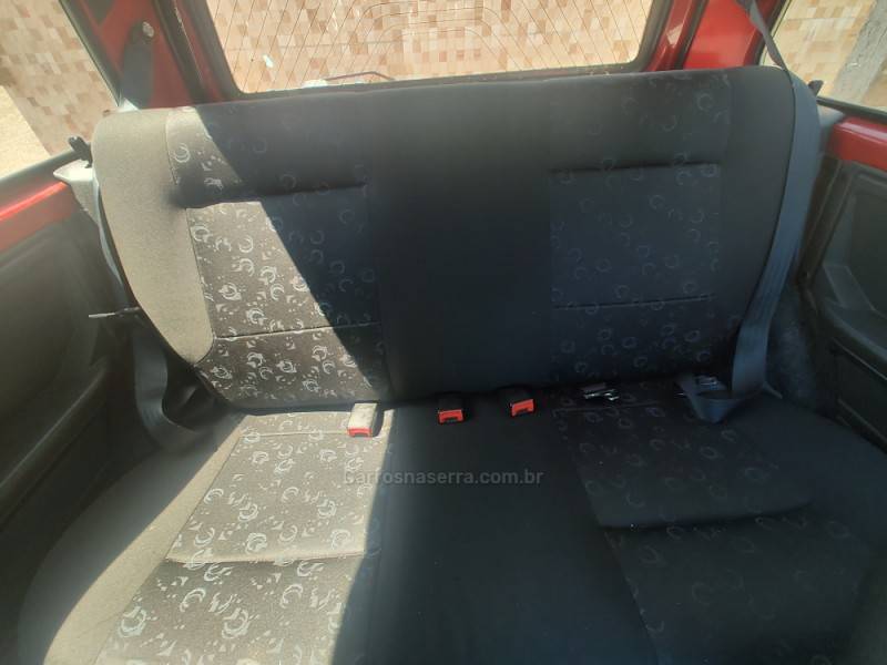 FIAT - UNO - 2009/2010 - Vermelha - R$ 19.900,00