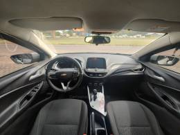 CHEVROLET - ONIX - 2020/2021 - Prata - R$ 59.900,00