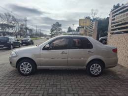 FIAT - SIENA - 2013/2014 - Bege - R$ 36.900,00