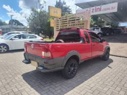 FIAT - STRADA - 2010/2011 - Vermelha - R$ 38.900,00