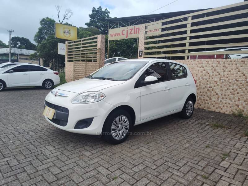 FIAT - PALIO - 2014/2015 - Branca - R$ 39.900,00