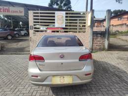 FIAT - SIENA - 2013/2014 - Bege - R$ 36.900,00