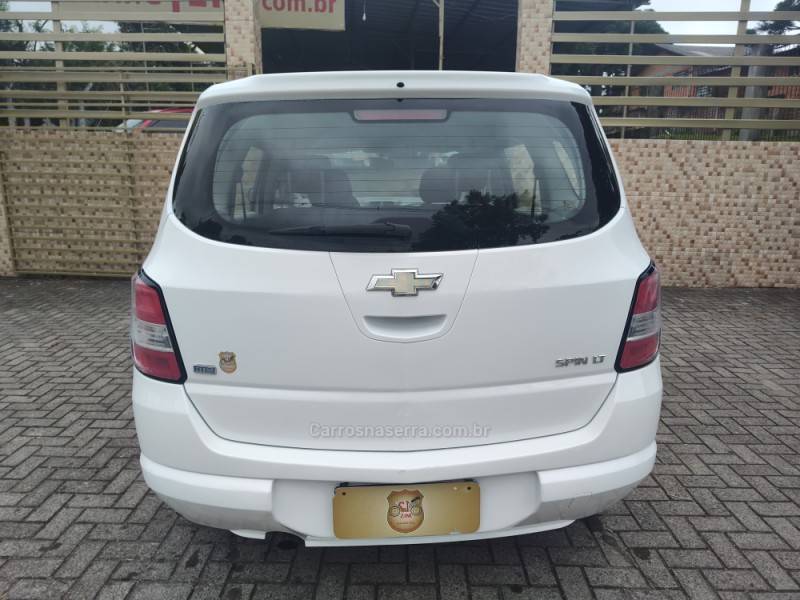 CHEVROLET - SPIN - 2012/2013 - Branca - R$ 42.900,00