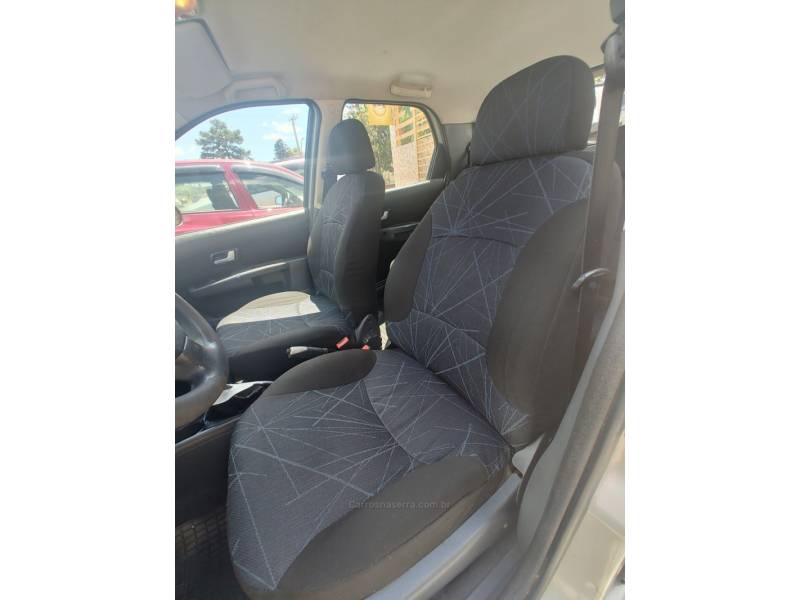 FIAT - PALIO - 2007/2008 - Prata - R$ 27.900,00