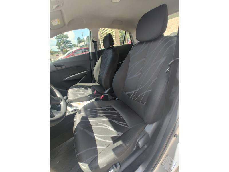 HYUNDAI - HB20S - 2013/2014 - Prata - R$ 43.900,00