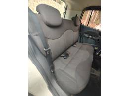 FIAT - UNO - 2011/2012 - Branca - R$ 29.900,00