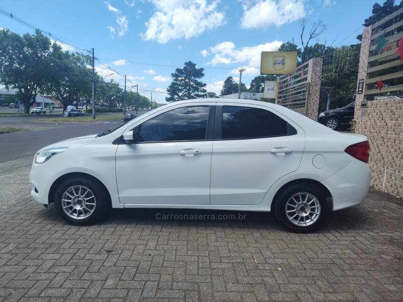 FORD - KA + - 2018/2018 - Branca - R$ 43.900,00