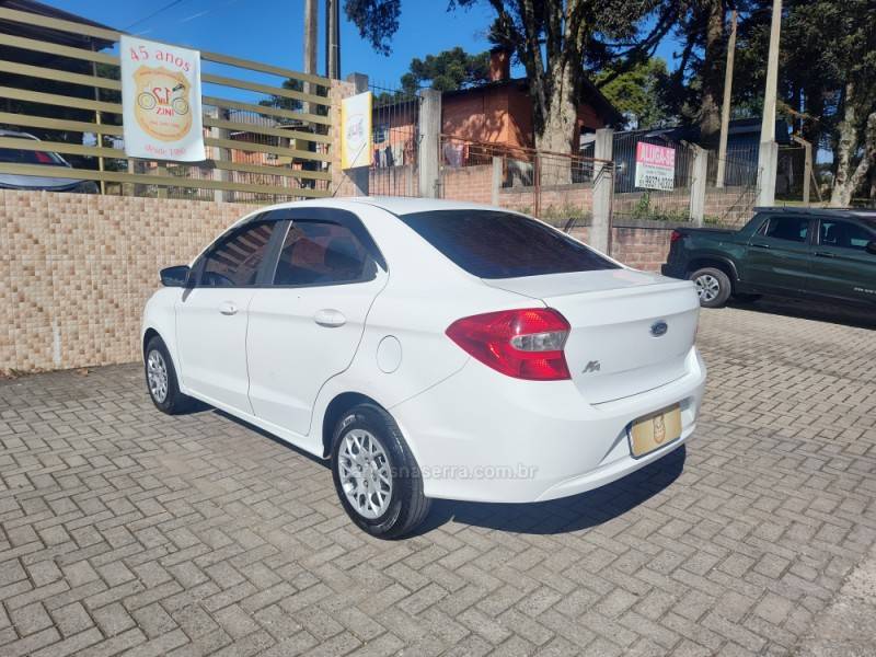 FORD - KA + - 2018/2018 - Branca - R$ 45.900,00