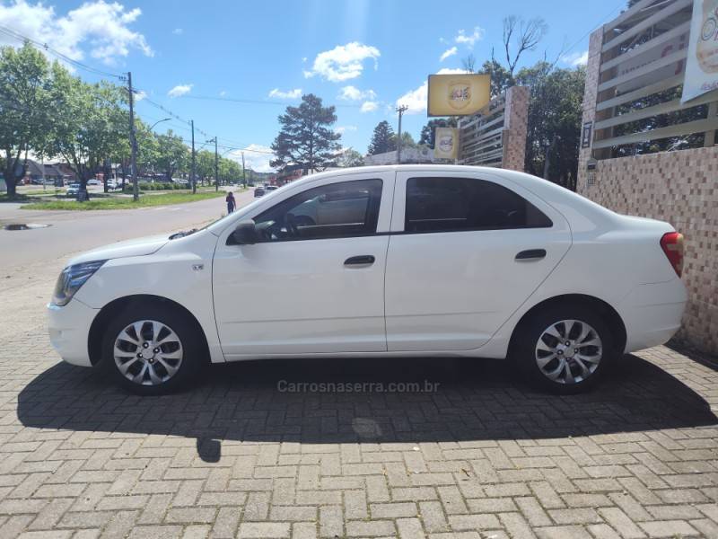 CHEVROLET - COBALT - 2011/2012 - Branca - R$ 33.900,00