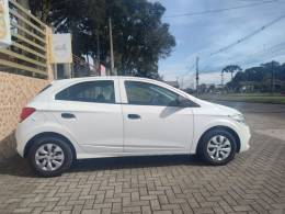 CHEVROLET - ONIX - 2017/2018 - Branca - R$ 48.900,00