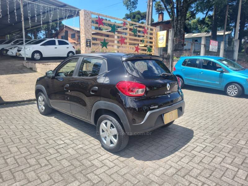 RENAULT - KWID - 2017/2018 - Preta - R$ 39.900,00