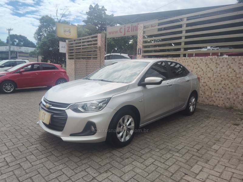 CHEVROLET - ONIX - 2020/2021 - Prata - R$ 66.900,00