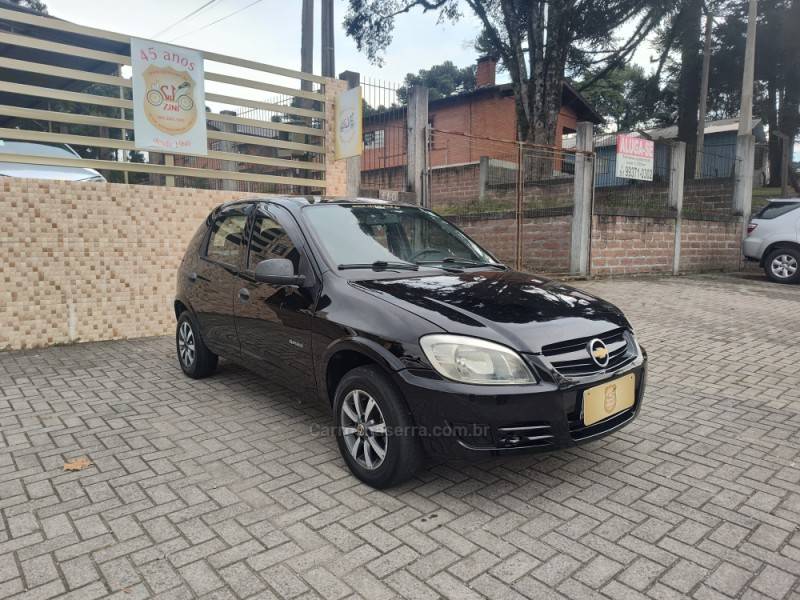 CHEVROLET - CELTA - 2009/2010 - Preta - R$ 24.900,00