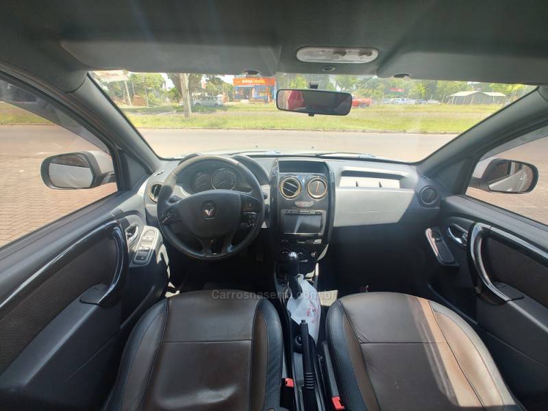 RENAULT - DUSTER - 2015/2016 - Prata - R$ 59.900,00