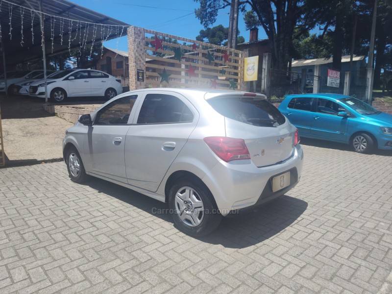 CHEVROLET - ONIX - 2018/2018 - Prata - R$ 53.900,00