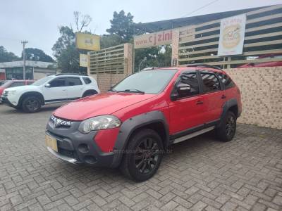 FIAT - PALIO - 2014/2015 - Vermelha - R$ 43.900,00