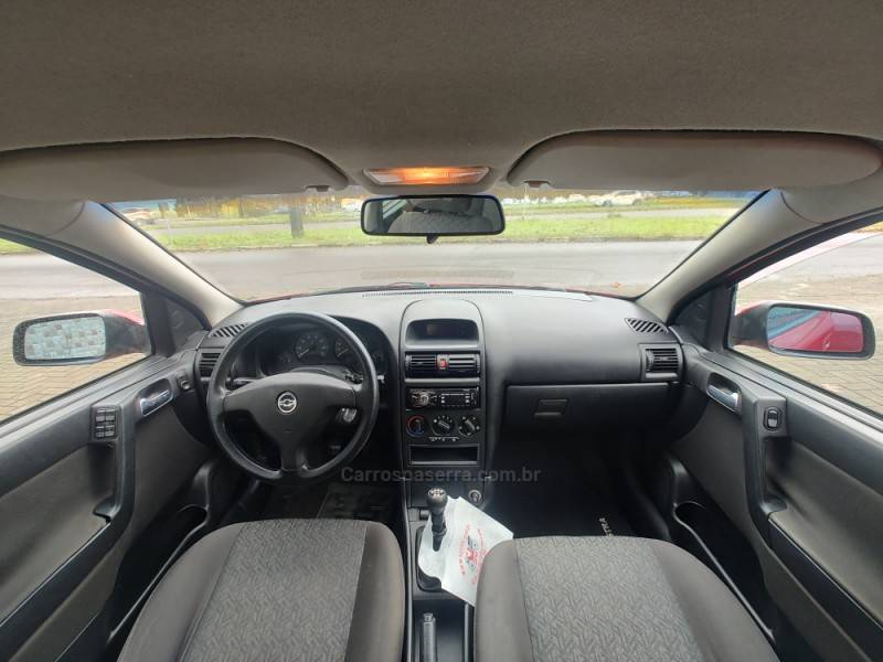 CHEVROLET - ASTRA - 2008/2009 - Vermelha - R$ 33.900,00