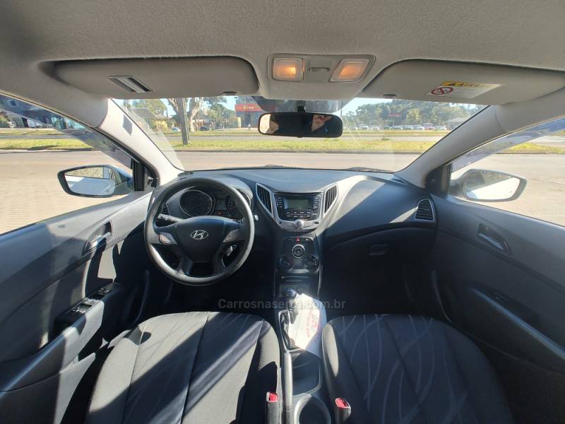 HYUNDAI - HB20 - 2014/2014 - Branca - R$ 43.900,00