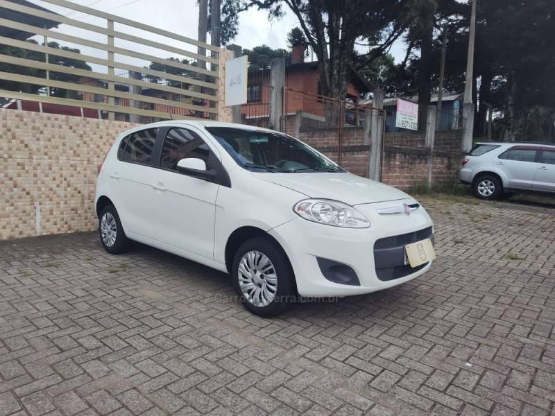FIAT - PALIO - 2014/2015 - Branca - R$ 39.900,00