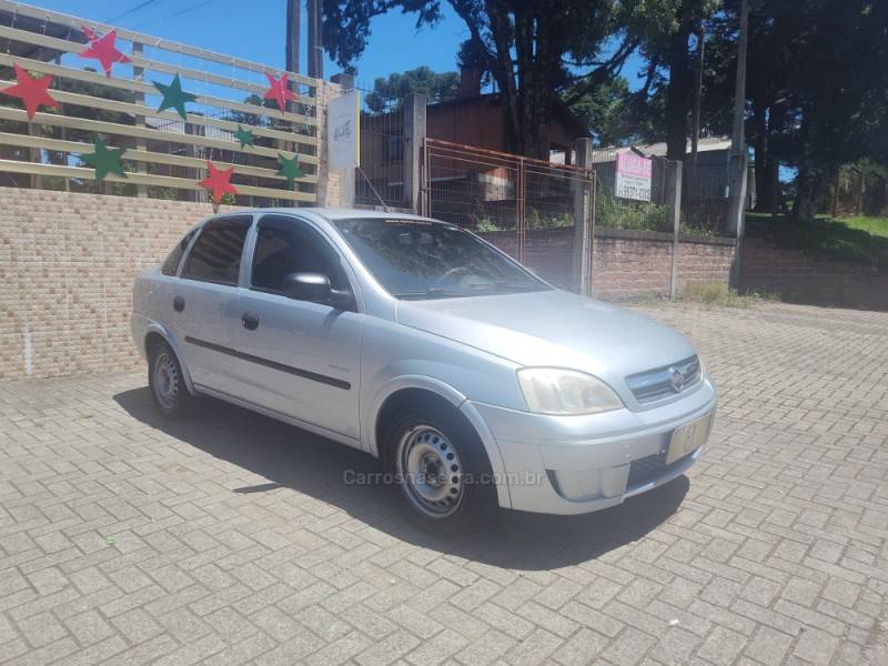 CHEVROLET - CORSA - 2008/2008 - Prata - R$ 19.900,00