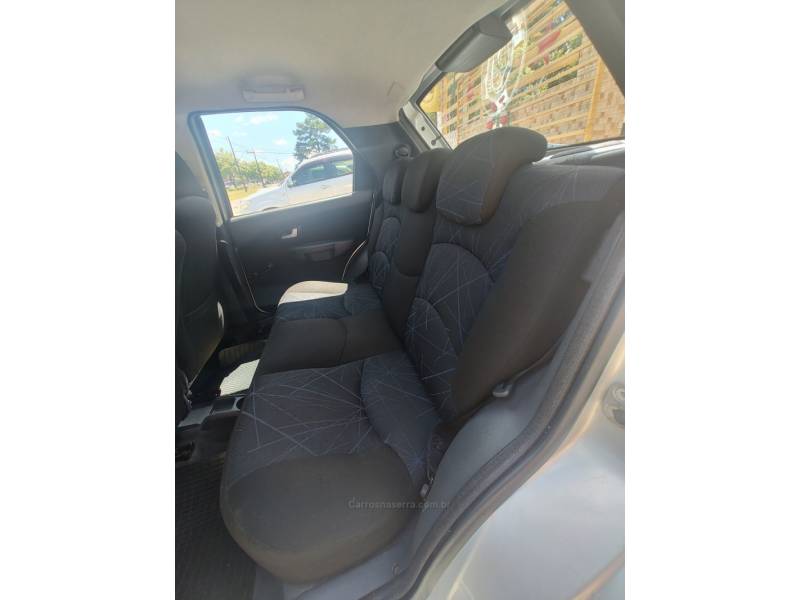FIAT - PALIO - 2007/2008 - Prata - R$ 27.900,00