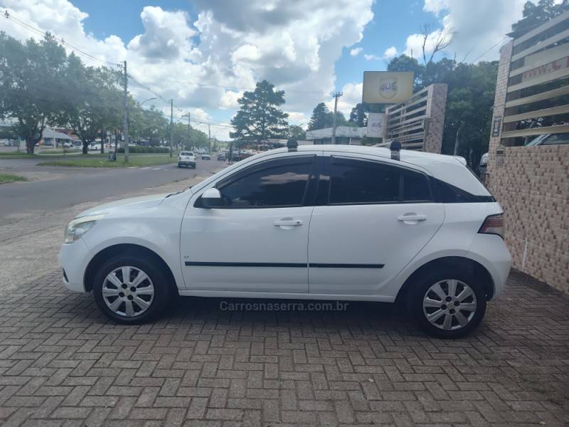 CHEVROLET - AGILE - 2010/2011 - Branca - R$ 32.900,00