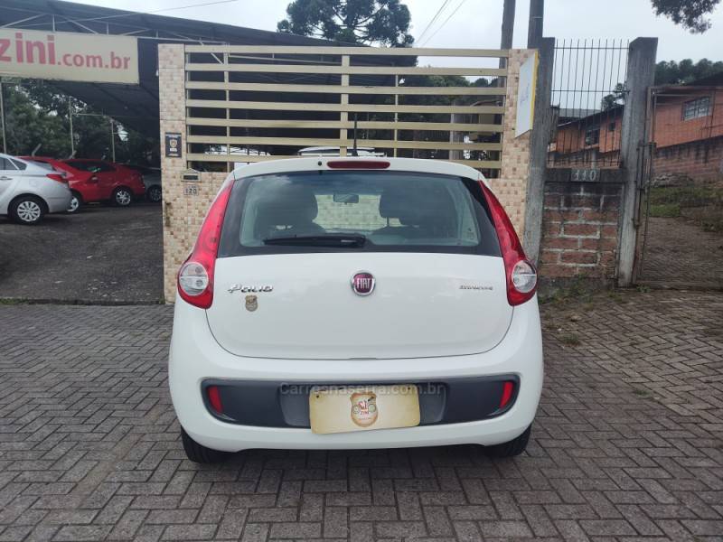 FIAT - PALIO - 2014/2015 - Branca - R$ 39.900,00