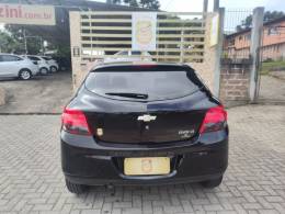 CHEVROLET - ONIX - 2012/2013 - Preta - R$ 39.900,00