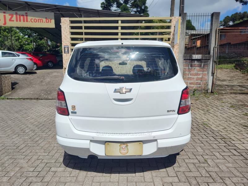 CHEVROLET - SPIN - 2014/2015 - Branca - R$ 44.900,00