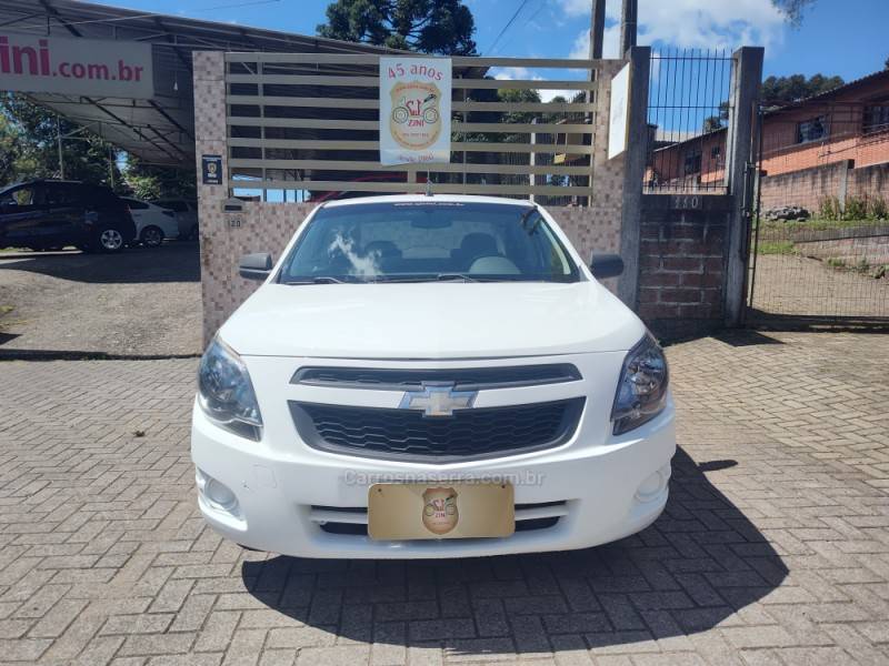 CHEVROLET - COBALT - 2011/2012 - Branca - R$ 33.900,00