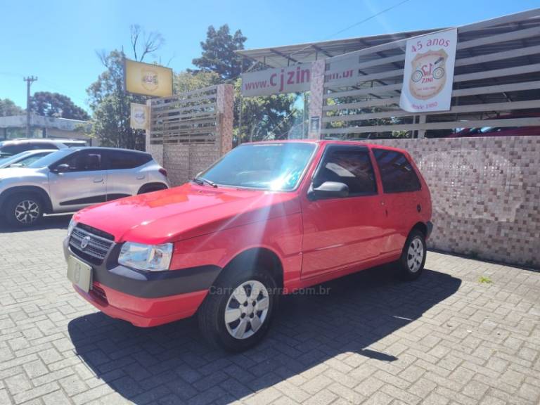 FIAT - UNO - 2009/2010 - Vermelha - R$ 19.900,00