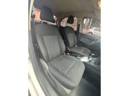 FORD - KA + - 2018/2018 - Branca - R$ 43.900,00