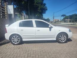 CHEVROLET - ASTRA - 2010/2011 - Branca - R$ 39.900,00