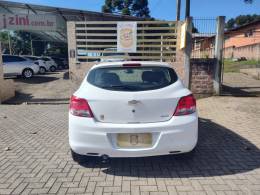 CHEVROLET - ONIX - 2018/2018 - Branca - R$ 46.900,00