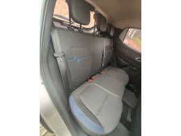 RENAULT - KWID - 2022/2023 - Prata - R$ 53.900,00