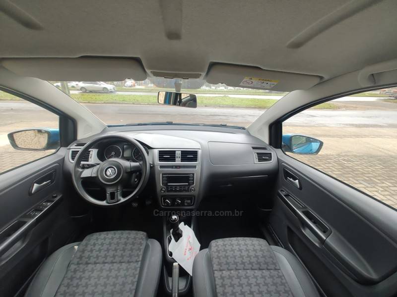 VOLKSWAGEN - FOX - 2014/2015 - Azul - R$ 45.900,00