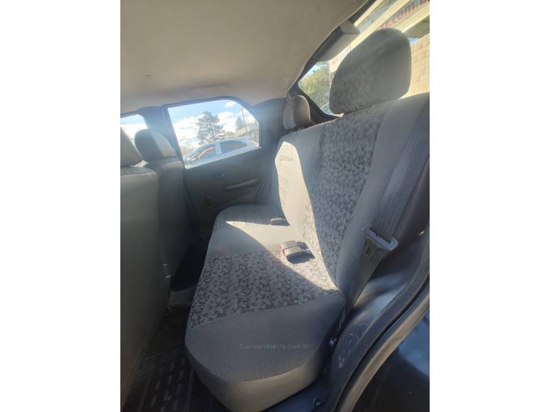 FIAT - PALIO - 2009/2010 - Preta - R$ 26.900,00
