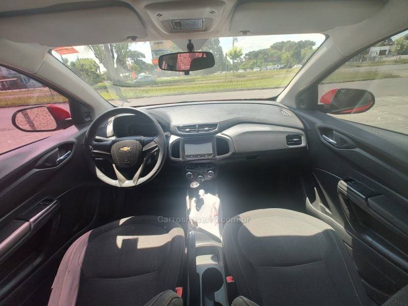 CHEVROLET - ONIX - 2014/2015 - Vermelha - R$ 47.900,00