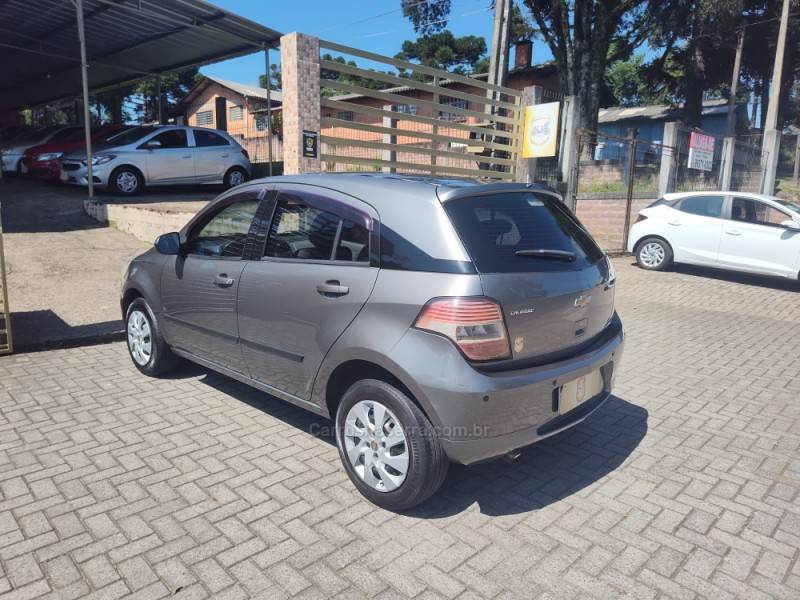CHEVROLET - AGILE - 2010/2011 - Cinza - R$ 28.900,00