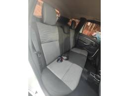 RENAULT - DUSTER - 2013/2014 - Branca - R$ 51.900,00