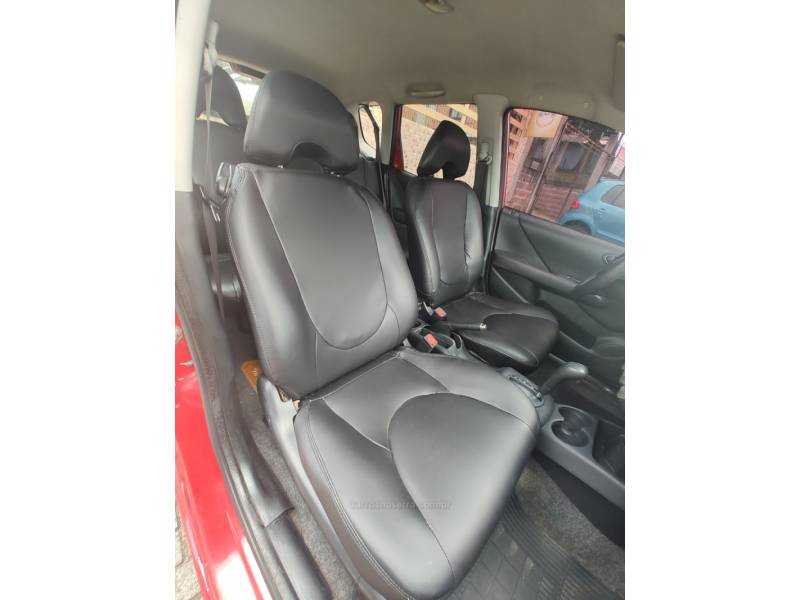 HONDA - FIT - 2006/2007 - Vermelha - R$ 29.900,00