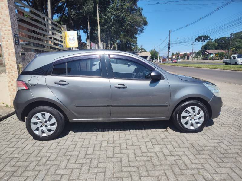 CHEVROLET - AGILE - 2010/2011 - Cinza - R$ 28.900,00