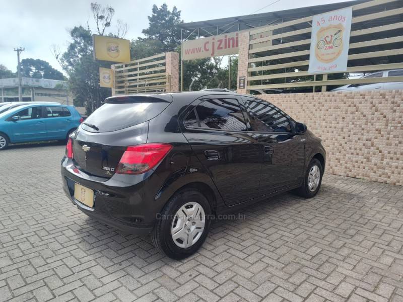 CHEVROLET - ONIX - 2012/2013 - Preta - R$ 39.900,00