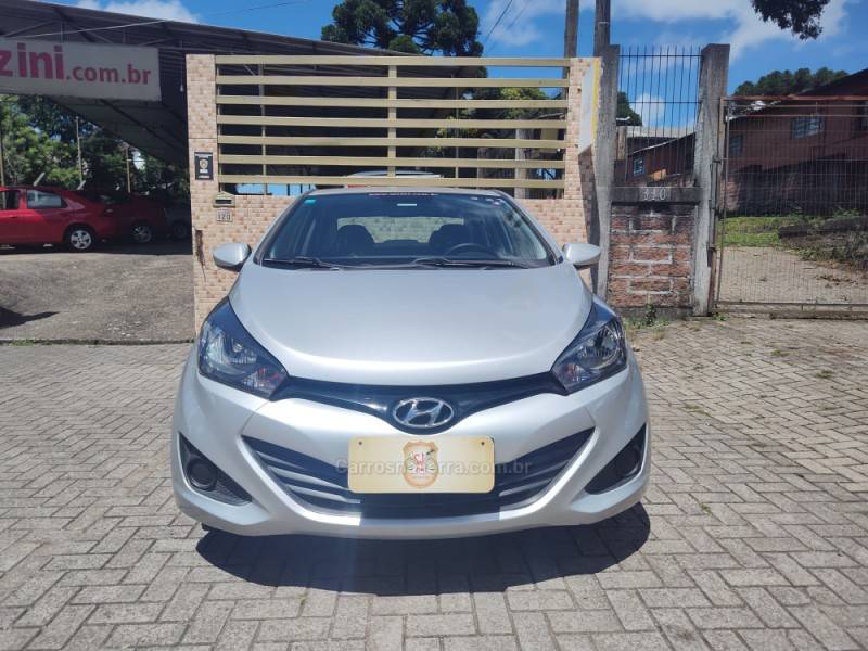 HYUNDAI - HB20S - 2013/2014 - Prata - R$ 43.900,00