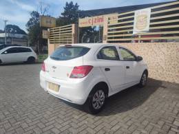 CHEVROLET - ONIX - 2017/2018 - Branca - R$ 48.900,00