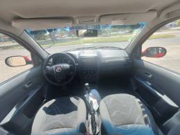 FIAT - SIENA - 2014/2015 - Vermelha - R$ 35.900,00