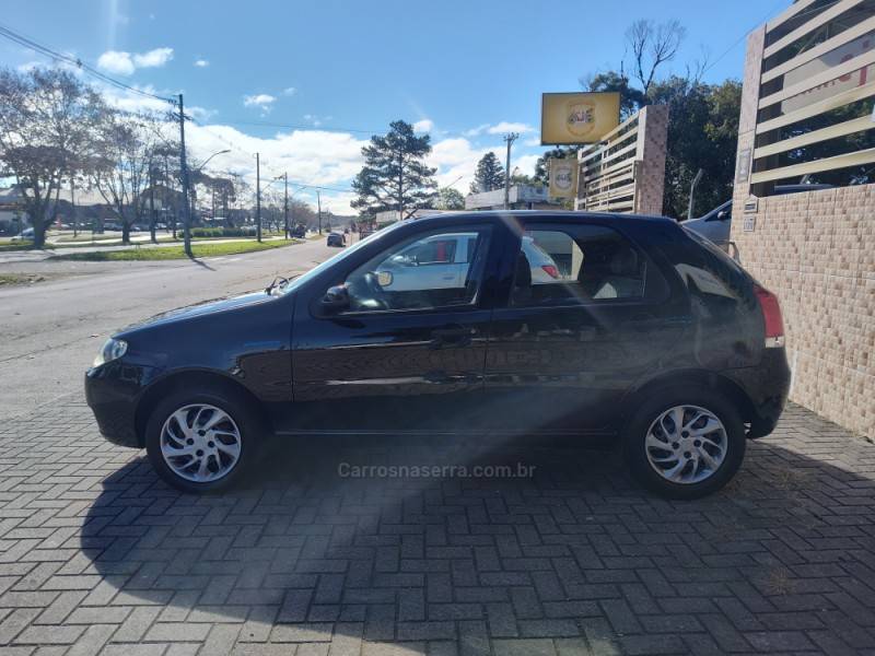 FIAT - PALIO - 2009/2010 - Preta - R$ 26.900,00