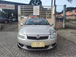 FIAT - SIENA - 2013/2014 - Bege - R$ 36.900,00